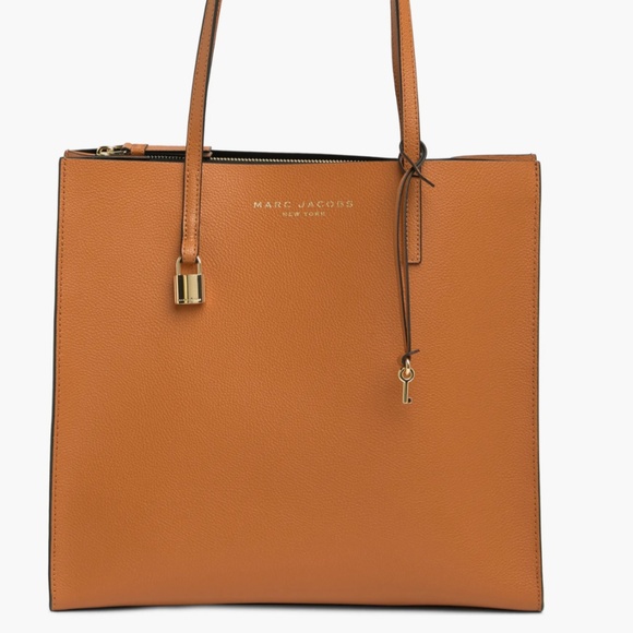 Marc Jacobs Tote - Picture 1 of 4